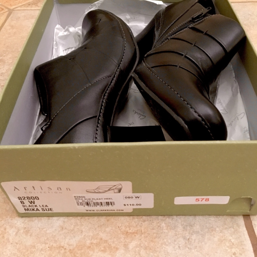 Clarks Artisan Mika Sue pleat heel